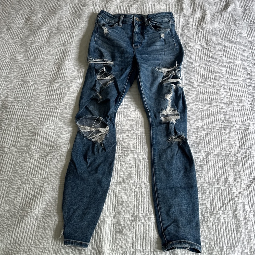 American Eagle Outfitters Super Hi-Rise Skinny Jeans Distressed